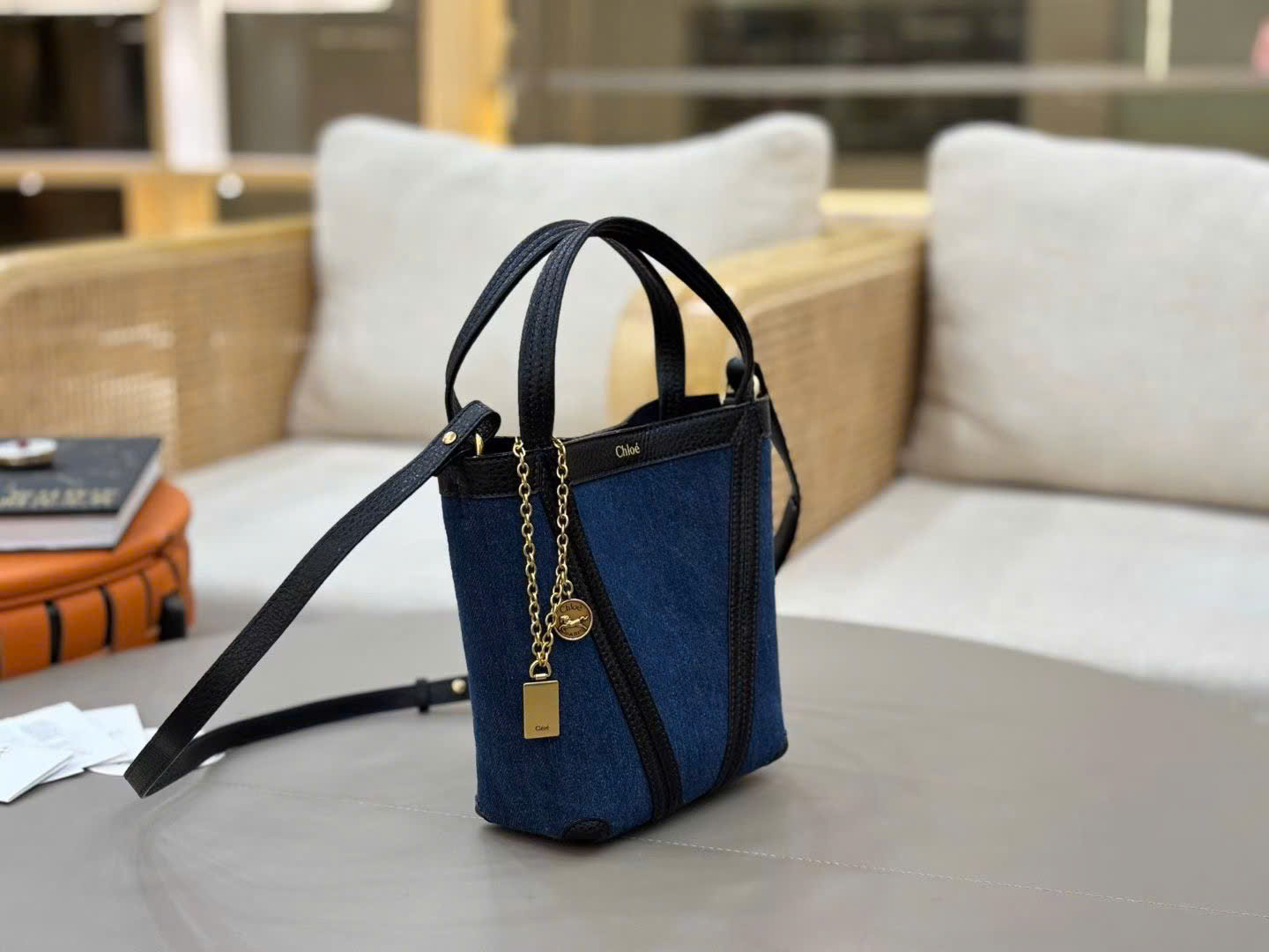 Chloé Small Spin Tote Bags 18cm - Image 2