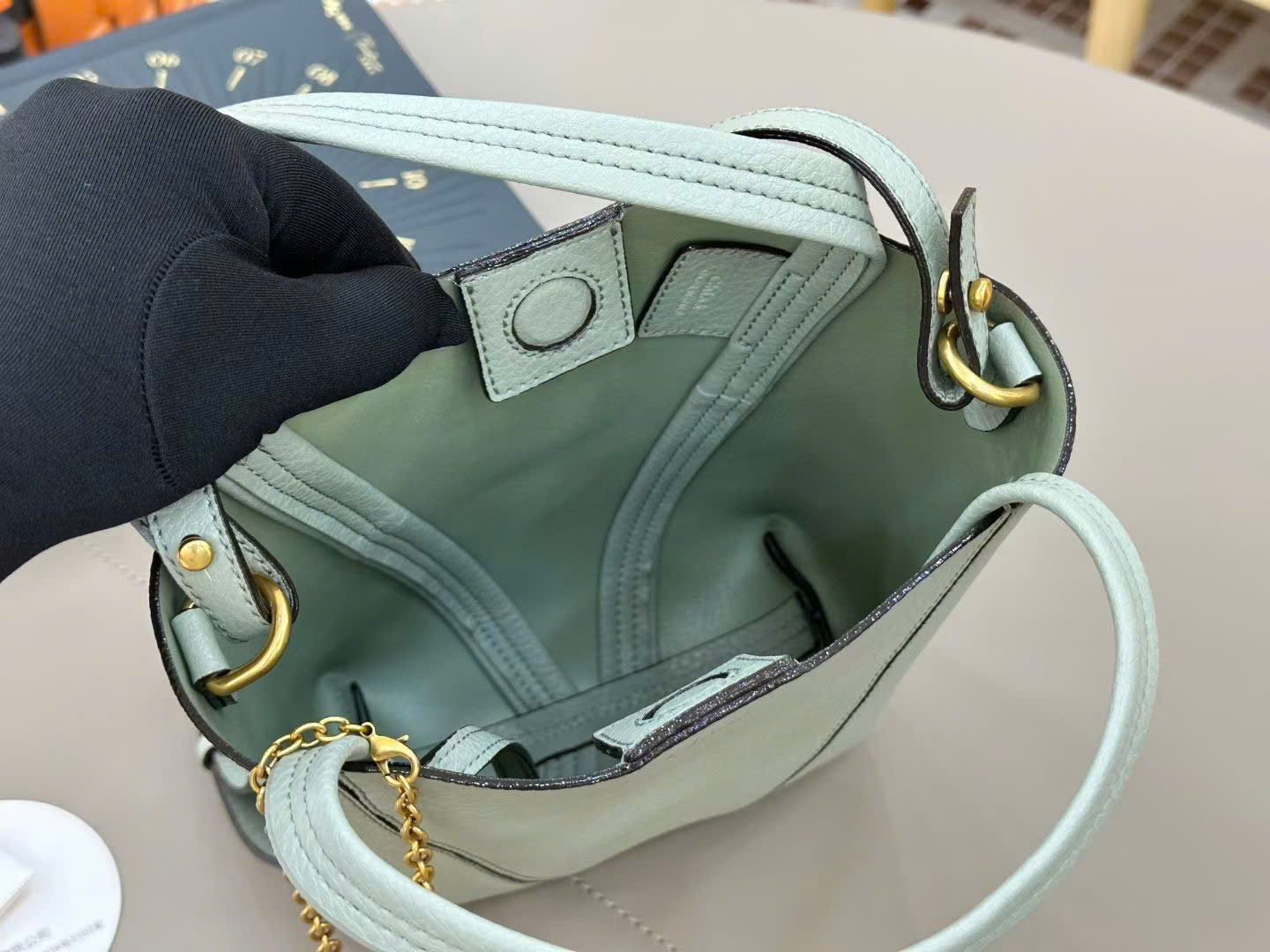 Chloé Small Spin Tote Bags 18cm - Image 8