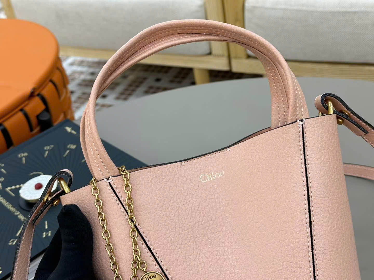 Chloé Small Spin Tote Bags 18cm - Image 2