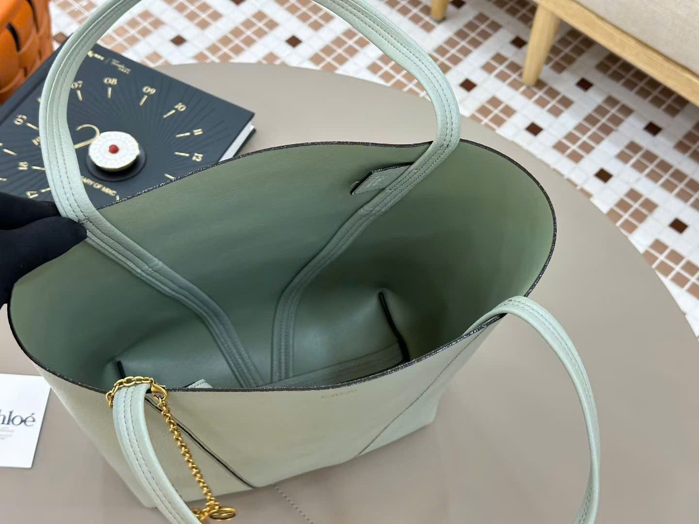 Chloé Medium Spin Tote Bags 27cm - Image 8