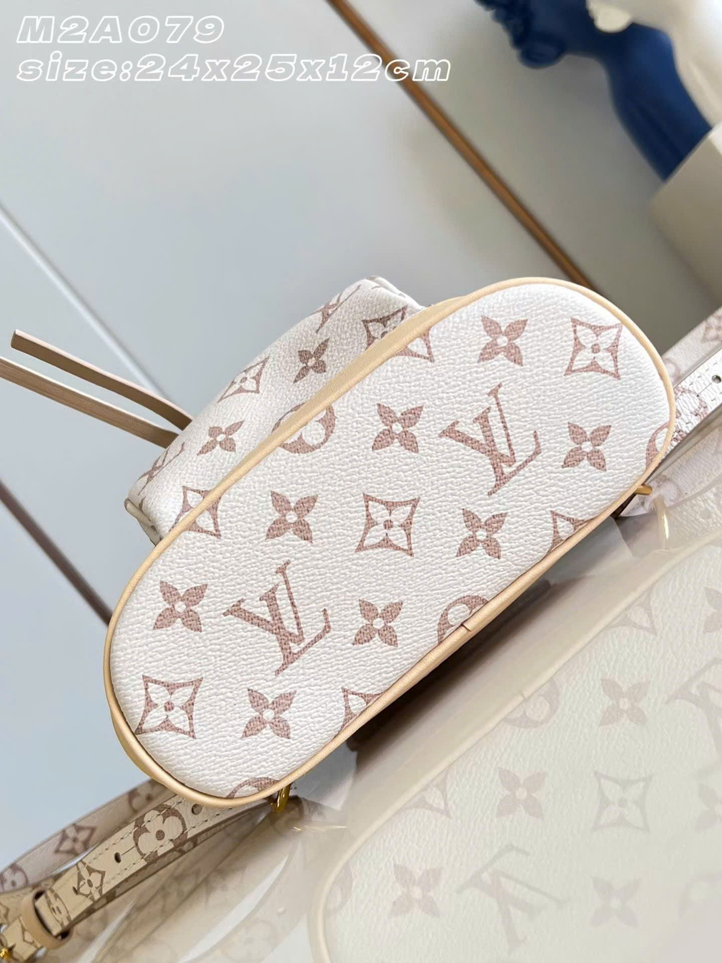 Louis Vuitton Montsouris Mini Backpack 24cm - Image 6