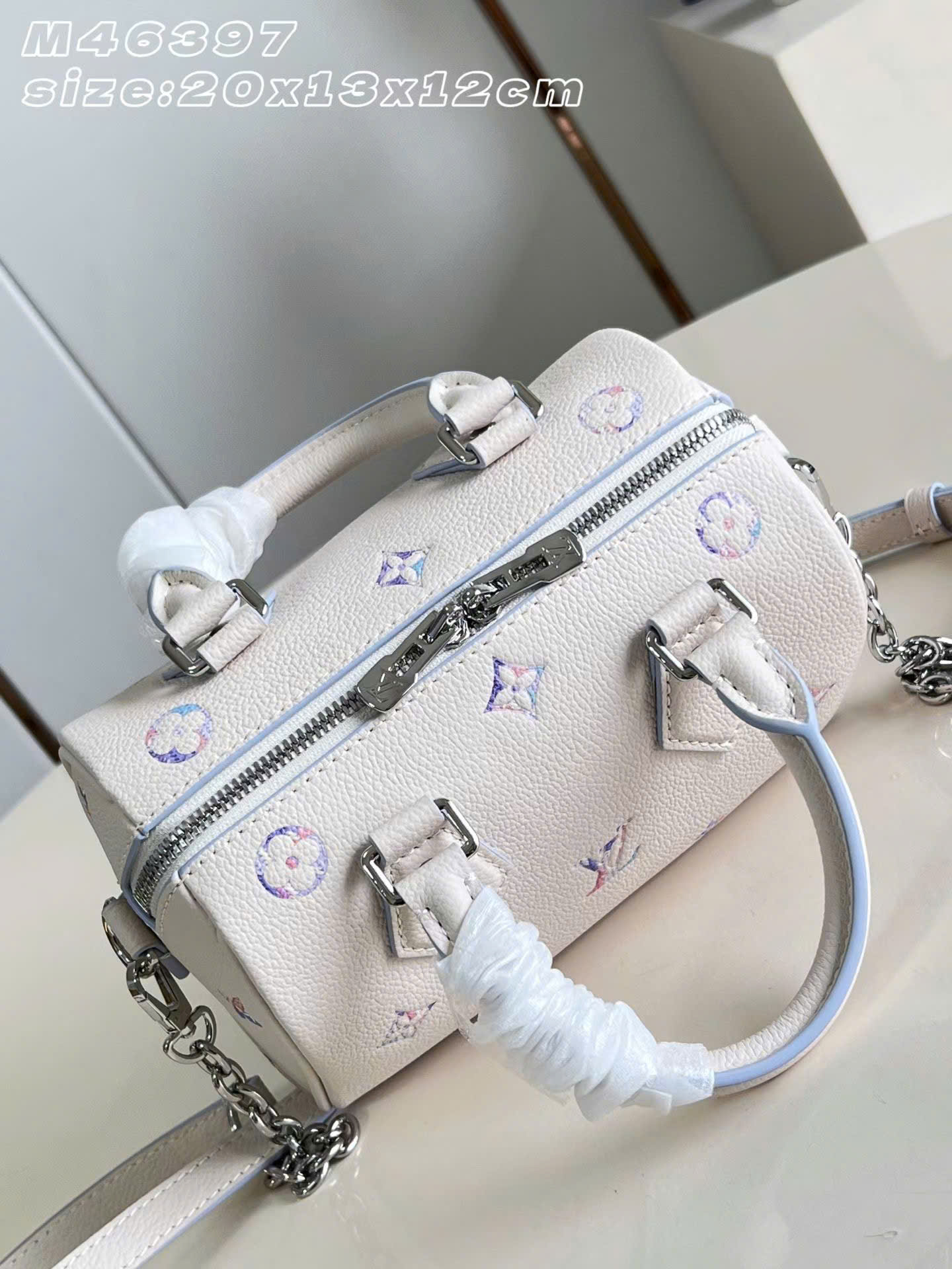 Louis Vuitton Speedy Bandoulière Monogram Bag 20.5 - Image 5