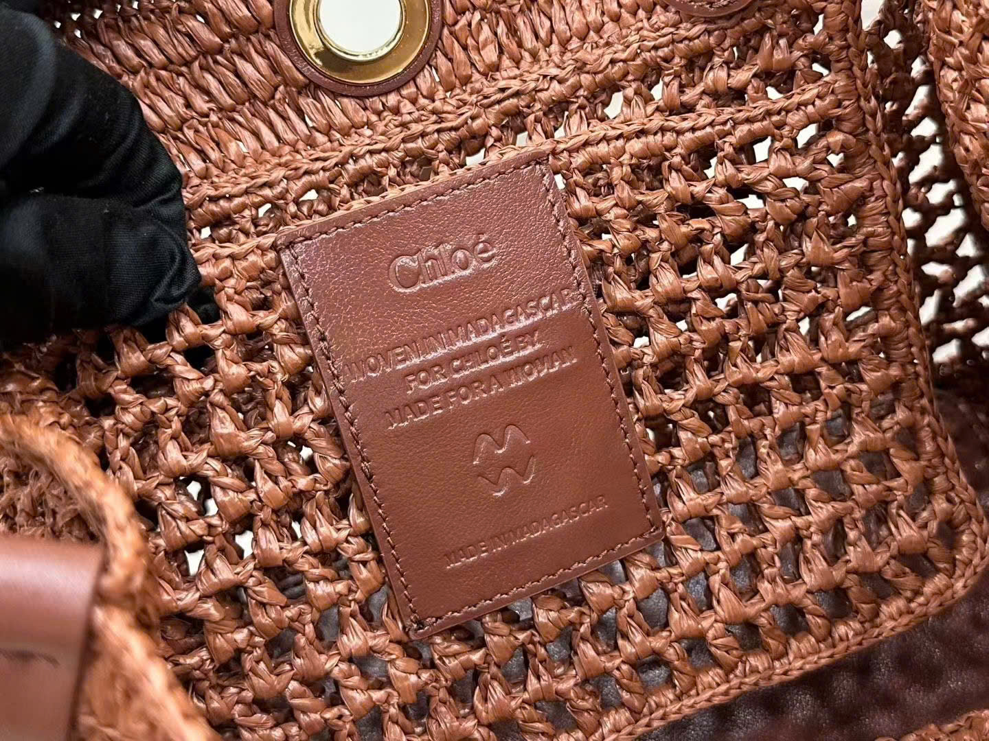 Chloé Iconic Raffia Tote Bag 23cm - Image 9