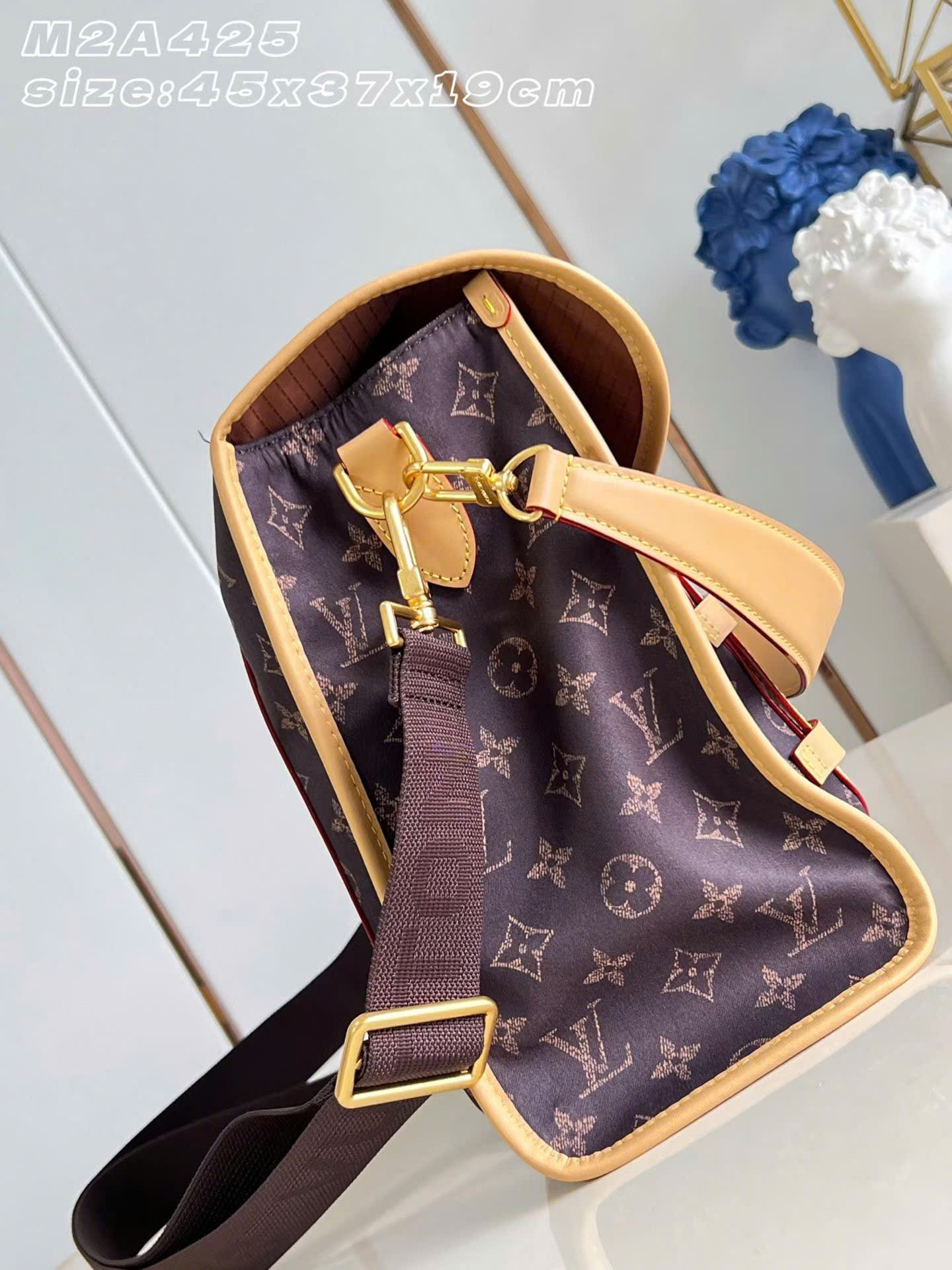 Louis Vuitton Jet Lag Silk Tech Monogram Bag 45cm - Image 5