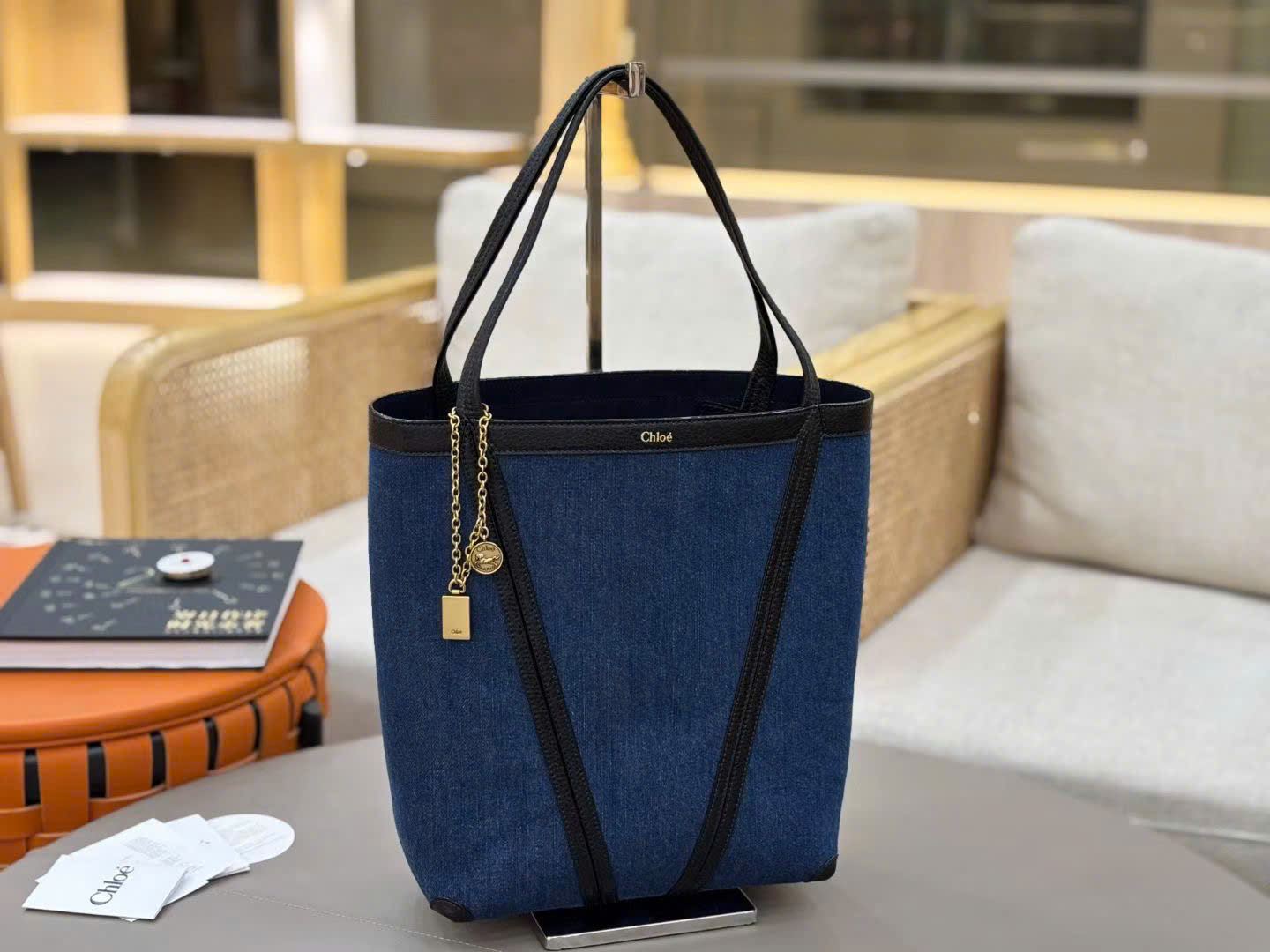 Chloé Medium Spin Tote Bags 27cm - Image 2