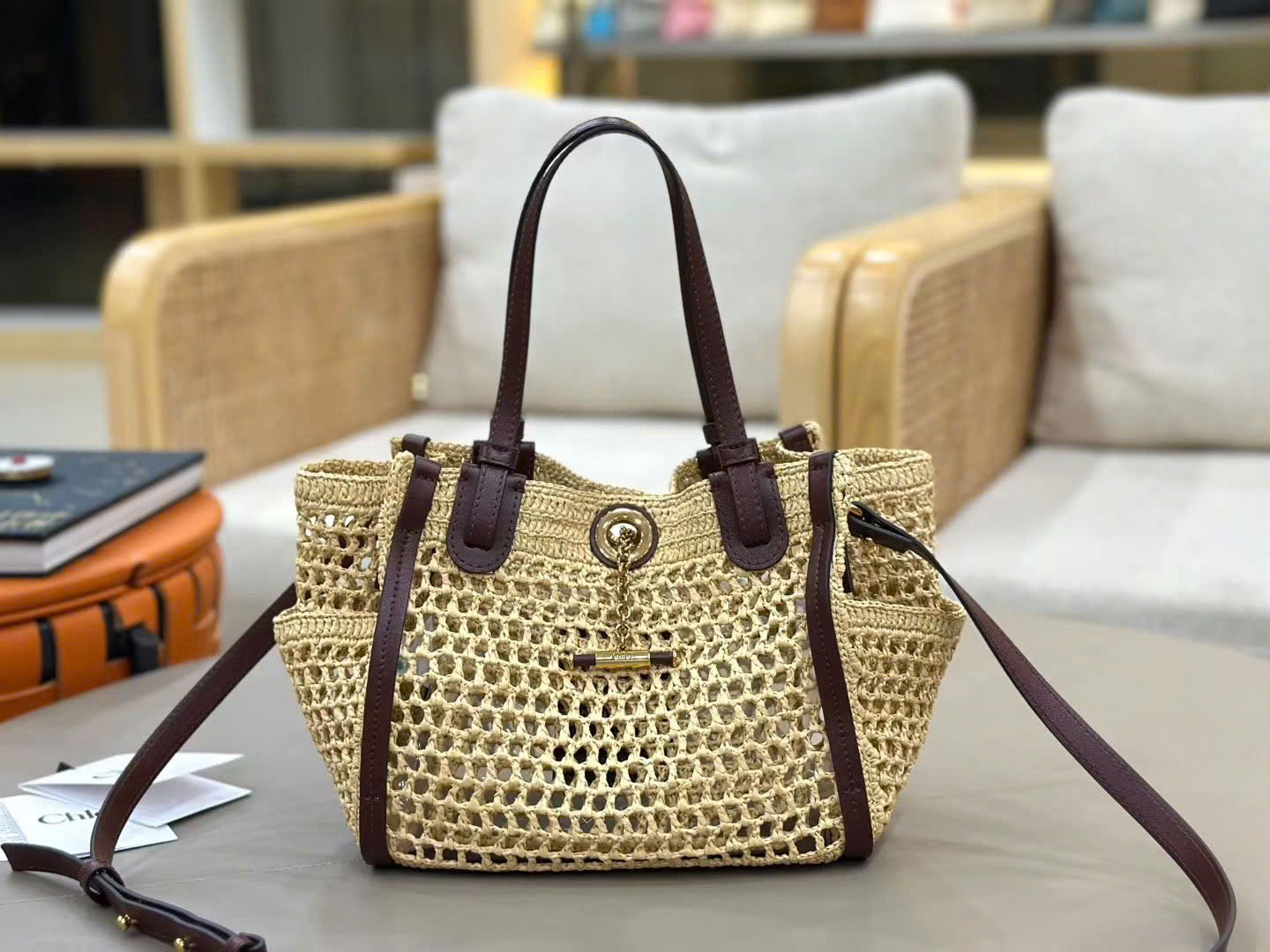 Chloé Iconic Raffia Tote Bag 23cm - Image 7