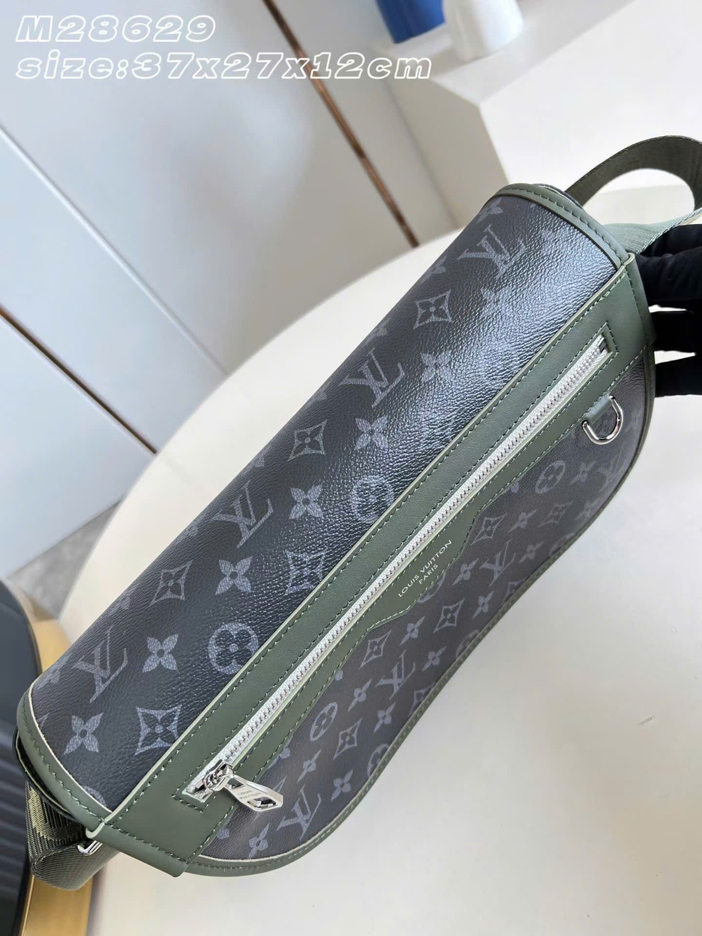Louis Vuitton Courrier Messenger Bag 37cm - Image 9