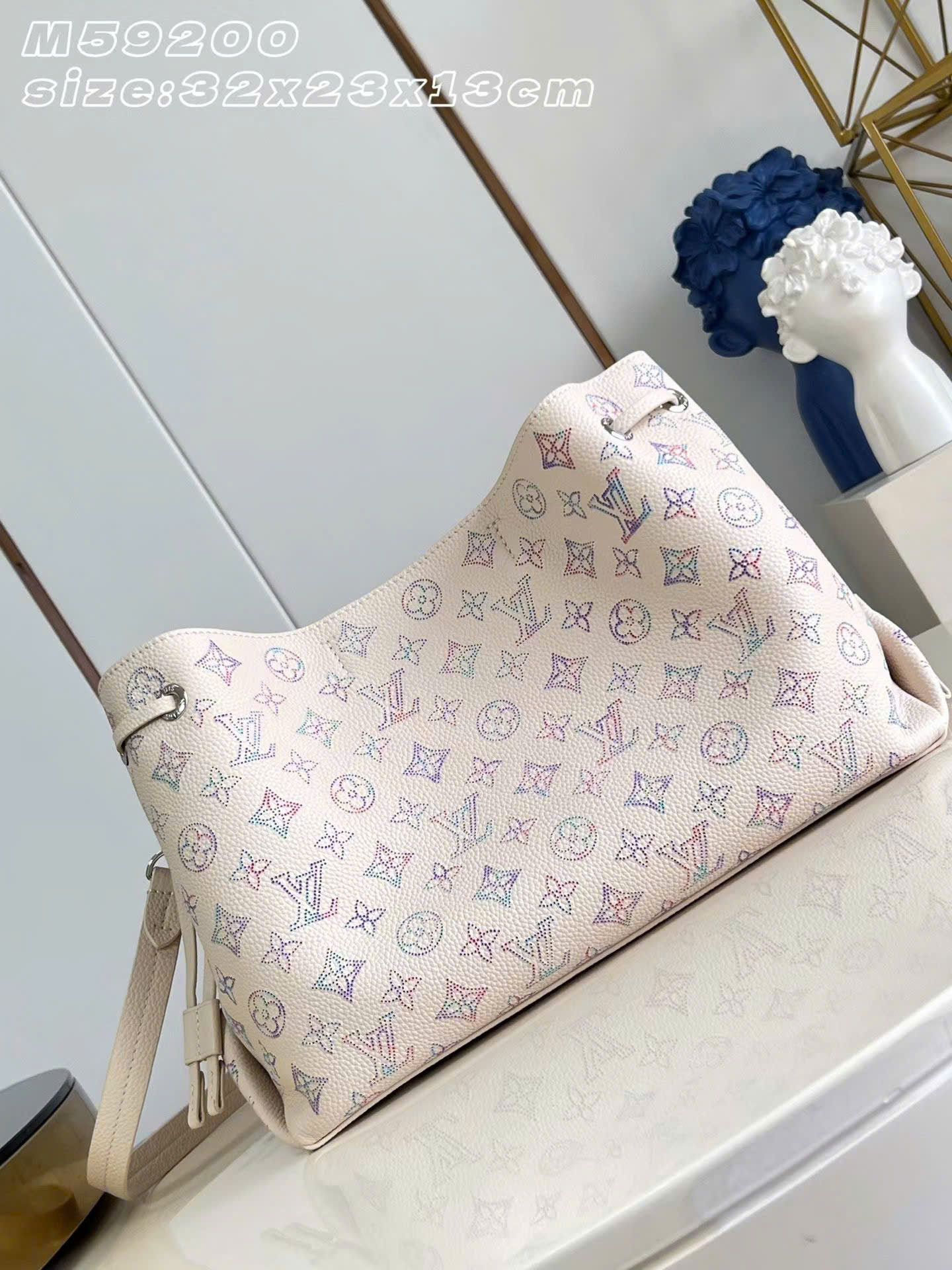 Louis Vuitton Mahina Link Bella Tote Monogram Bag 32cm - Image 4
